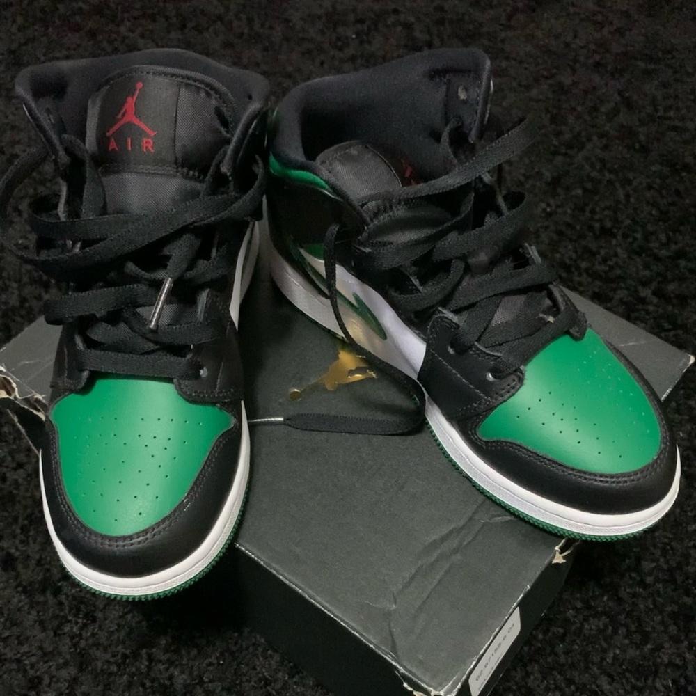 Jordan 1 Pine Green
